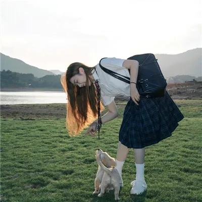 她恨我